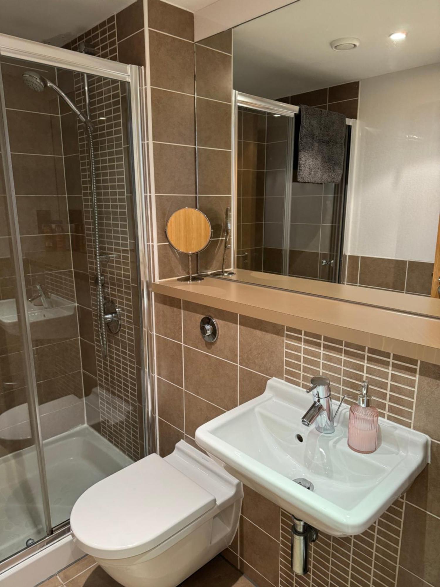 Merchant City Luxury 2 Bedroom Apartment With Secure Parking Available On Request Glasgow Dış mekan fotoğraf